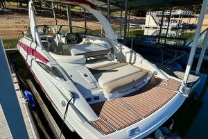 24ft Crownline Yacht For Sale