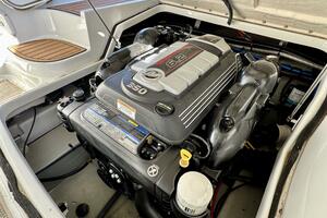 24ft Crownline Yacht For Sale