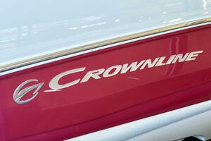 24ft Crownline Yacht For Sale