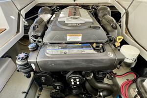 24ft Crownline Yacht For Sale