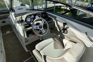 24ft Crownline Yacht For Sale