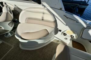 24ft Crownline Yacht For Sale
