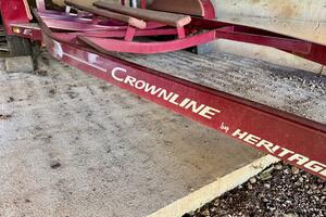 24ft Crownline Yacht For Sale