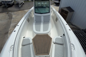 Boomer 35ft Boston Whaler Yacht For Sale