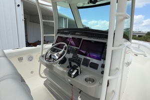 Boomer 35ft Boston Whaler Yacht For Sale