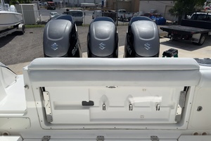 Boomer 35ft Boston Whaler Yacht For Sale