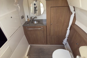 Boomer 35ft Boston Whaler Yacht For Sale