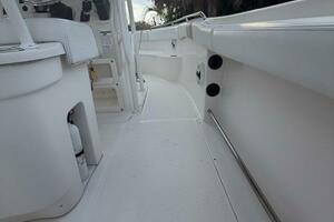 21ft Robalo Yacht For Sale