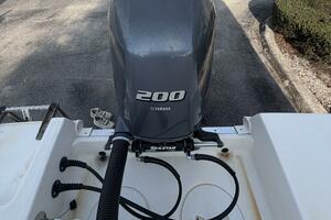 21ft Robalo Yacht For Sale