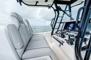 32ft SeaVee Yacht For Sale