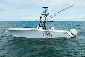 32ft SeaVee Yacht For Sale