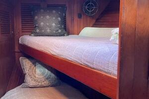 Scotch Bonnet 42ft Bluewater Yachts Yacht For Sale