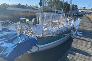 Scotch Bonnet 42ft Bluewater Yachts Yacht For Sale