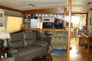 1991 Custom Trawler thumbnail 40