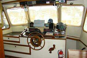 1991 Custom Trawler thumbnail 25