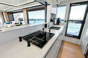 2025 Absolute 75 Navetta thumbnail 10