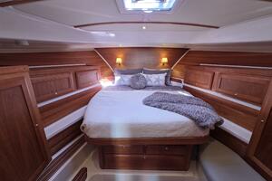 37FT (11.28M) BACK COVE