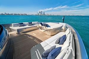 Caffeine 116ft Pershing Yacht For Sale