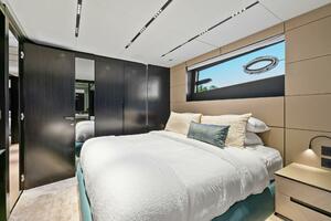 Caffeine 116ft Pershing Yacht For Sale