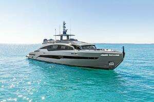2023 Pershing GTX Motoryacht thumbnail 14