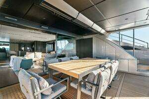 2023 Pershing GTX Motoryacht thumbnail 50