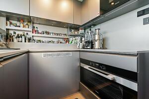 Caffeine 116ft Pershing Yacht For Sale