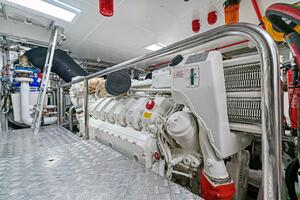 Caffeine 116ft Pershing Yacht For Sale