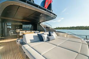 Caffeine 116ft Pershing Yacht For Sale