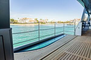 Caffeine 116ft Pershing Yacht For Sale