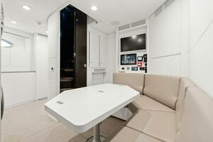 Caffeine 116ft Pershing Yacht For Sale