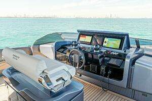2023 Pershing GTX Motoryacht thumbnail 22