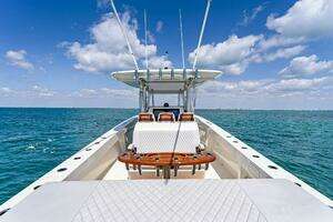 2015 Bahama 41 thumbnail 36