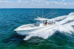 2015 Bahama 41 thumbnail 3