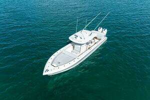 2015 Bahama 41 thumbnail 21