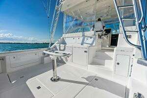 2006 Cabo 45 Express thumbnail 17