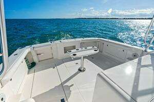 2006 Cabo 45 Express thumbnail 19