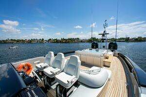 2014 Riva Mythos thumbnail 2