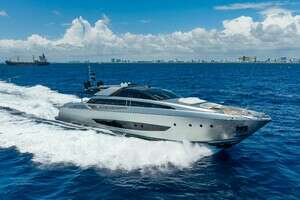 2014 Riva Mythos thumbnail 1