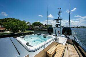 2014 Riva Mythos thumbnail 6