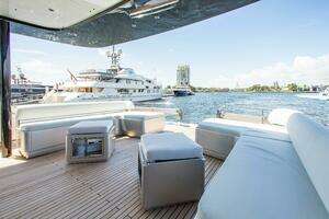 2014 Riva Mythos thumbnail 26