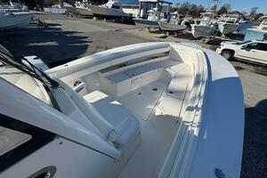 Temp Tag 31ft Regulator Yacht For Sale