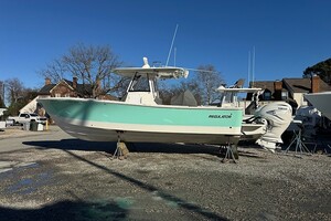 Temp Tag 31ft Regulator Yacht For Sale