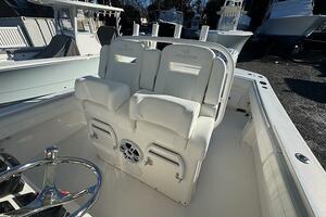Temp Tag 31ft Regulator Yacht For Sale