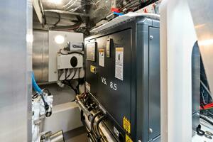 2024 42 Prestige Flybridge - Engine Room