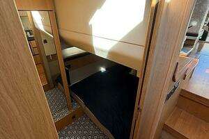 2015 Fairline Squadron 42 thumbnail 27