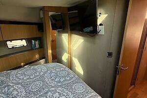 2015 Fairline Squadron 42 thumbnail 24