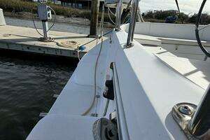 2010 Catalina 309 thumbnail 25