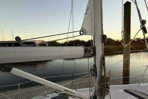2010 Catalina 309 thumbnail 86
