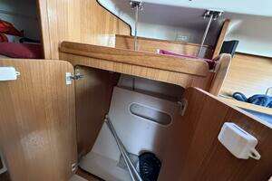2010 Catalina 309 thumbnail 36
