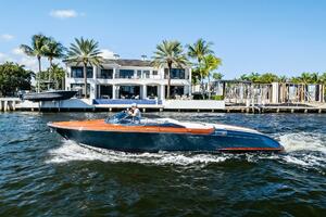 Isola 33ft Riva Yacht For Sale